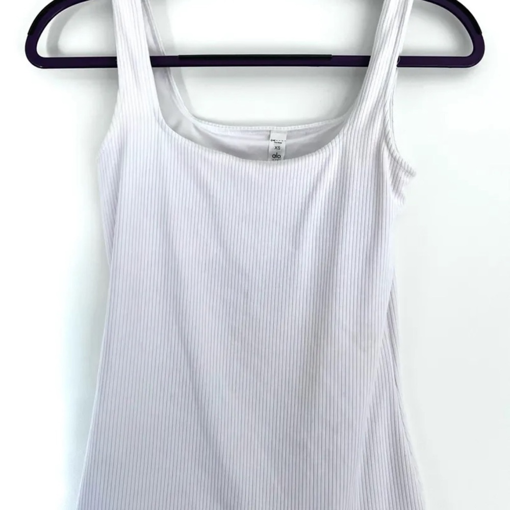 ALO Yoga White Ribbed Tank Top